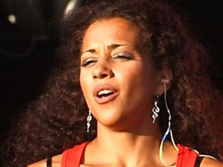 Певица из "Фабрики звезд" получила условный срок за заражение мужчин СПИДом
