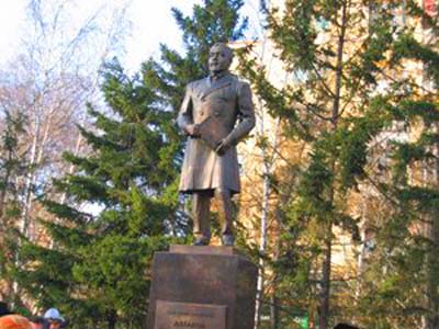 В Национальном музее Хакасии открывается выставка к 150-летию Николая Катанова