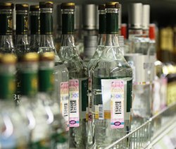 Нелегальный алкоголь из Казахстана возможно попал в Хакасию